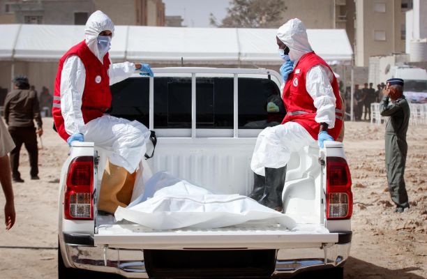 Libyan-Red-Crescent-Society-Sabratha-branch-recovering-bodies-of-migrants