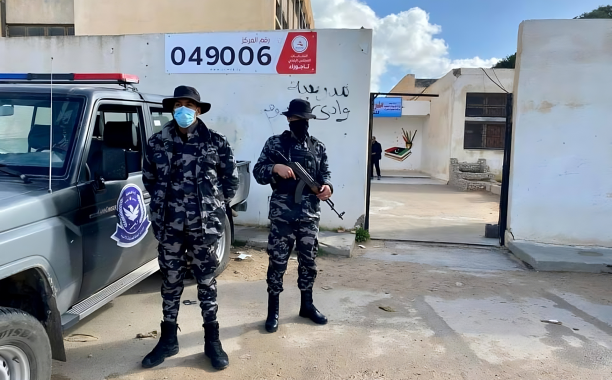 Armed group in front of a polling centre in Tajoura Municipality – Source: Social media.