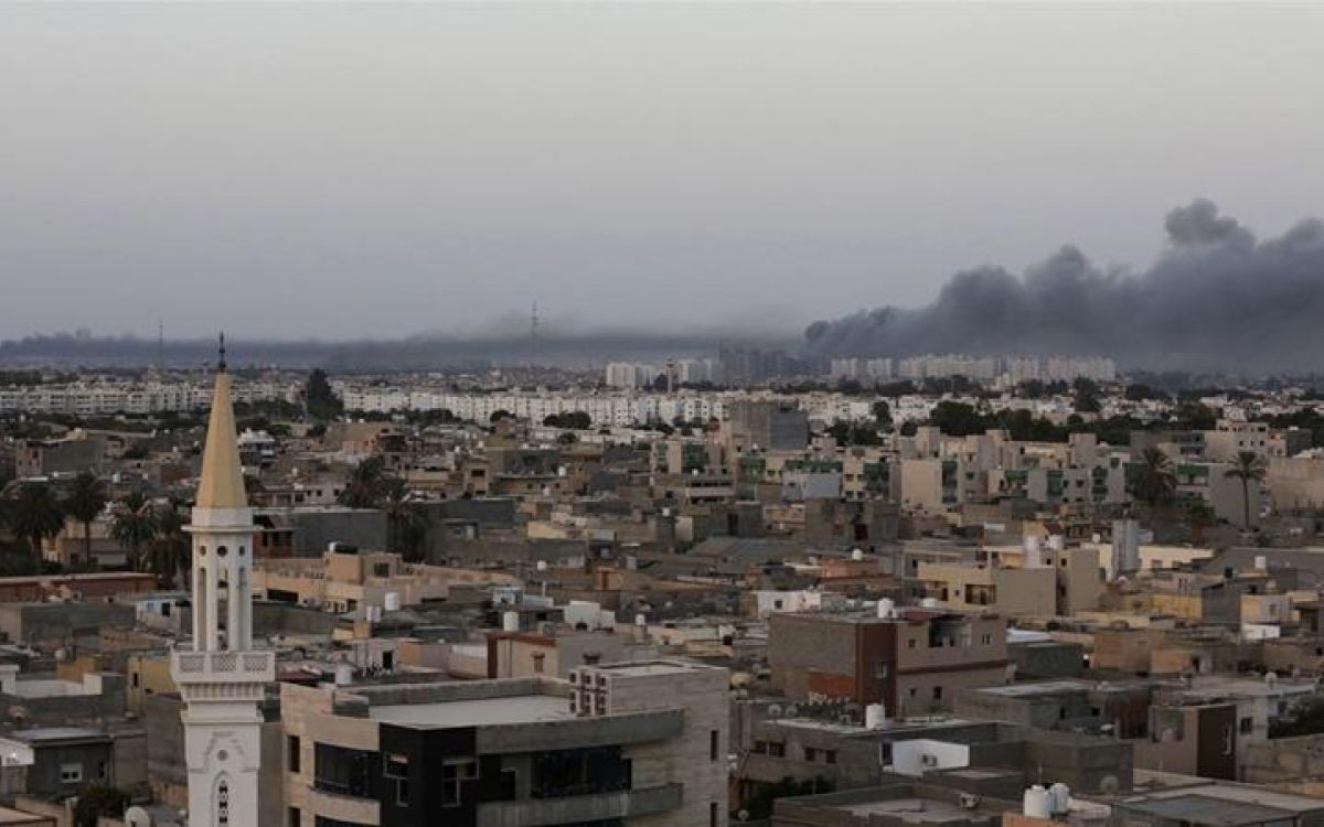 صورة أرشيفية لقصف طرابلس