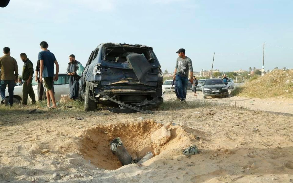 آثار قصف في طرابلس