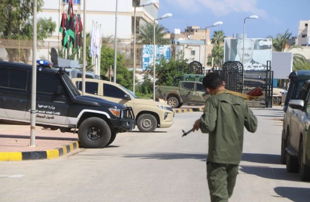 صورة لنقطة امنية لمجموعات مسلحة - المصدر: وسائل التواصل الاجتماعي