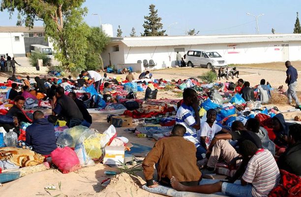 صورة أرشيفية لمهاجرين في ليبيا
