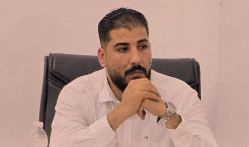 علي ناصر أبورزيزة (34 عامًا) رئيس المجلس المحلي للشباب في الخمس - المصدر: مواقع التواصل الاجتماعي